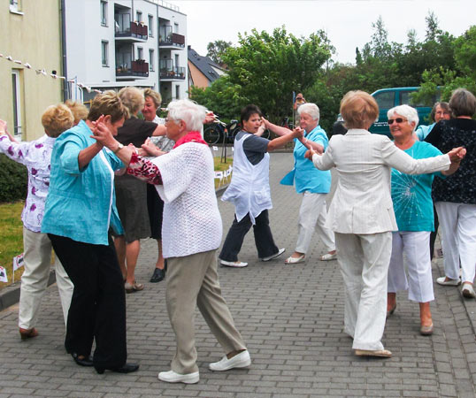 Fit durch Tanz eine besonders vergnügliche Möglichkeit für ein aktives Alter